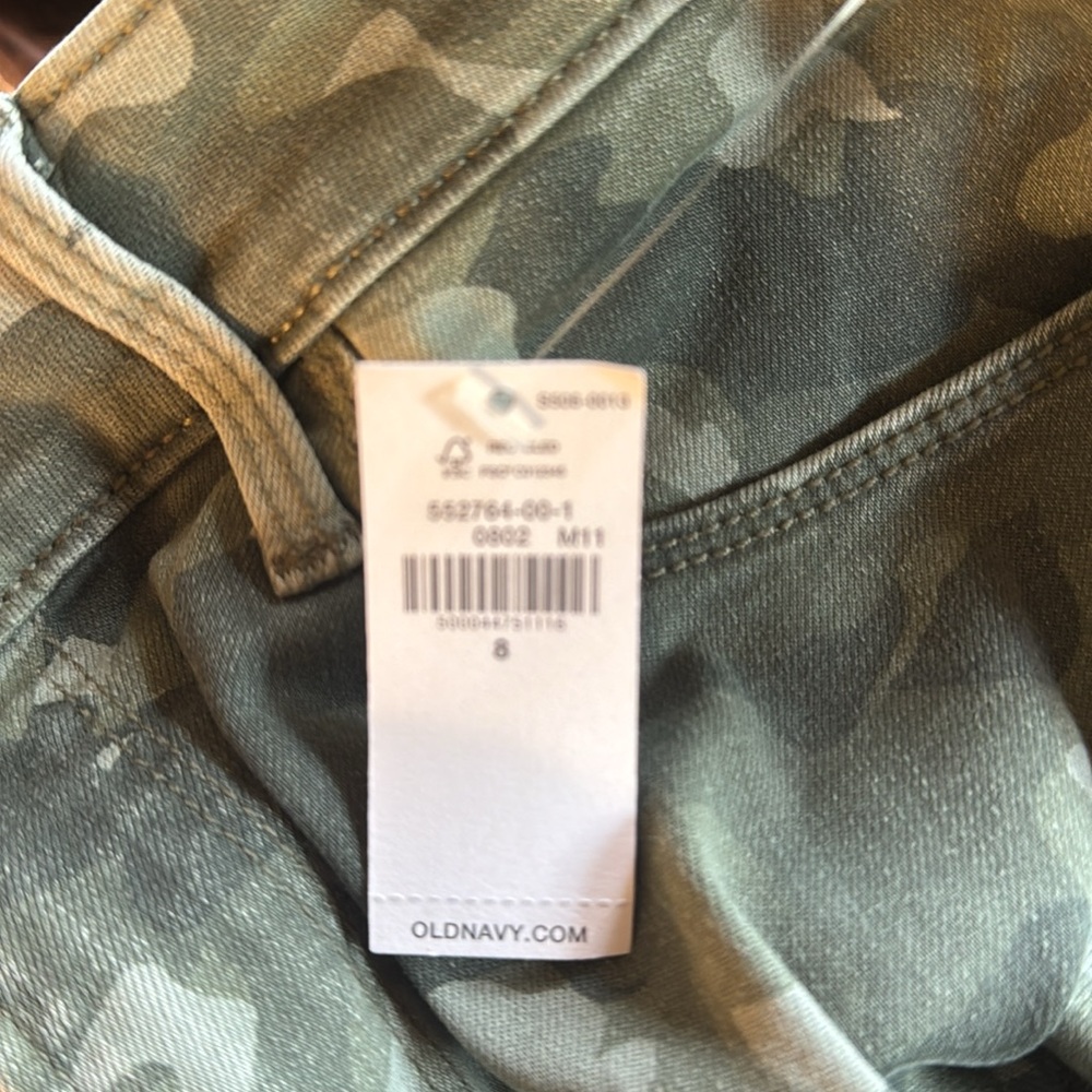 Camo pants great lightweight summer pants BN with tags Old Navy rockstar - Picture 8 of 8